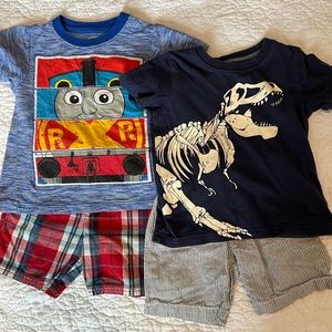 2 boys outfits. Size 2T.